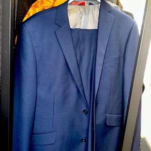 New Navy Blue Slim Fit Italian Suit Size S44/38